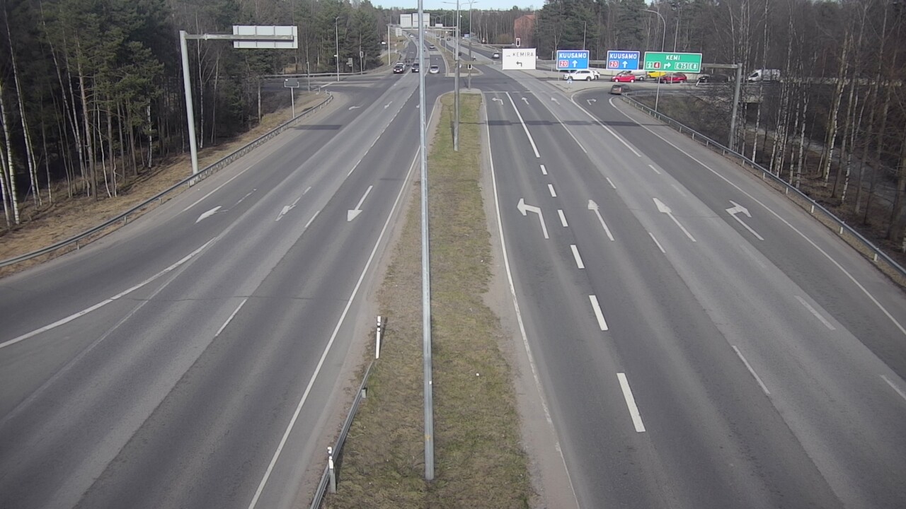 Weather Camera Image Väg 4 Uleåborg, Laanila, Oulu, Pohjois-Pohjanmaa