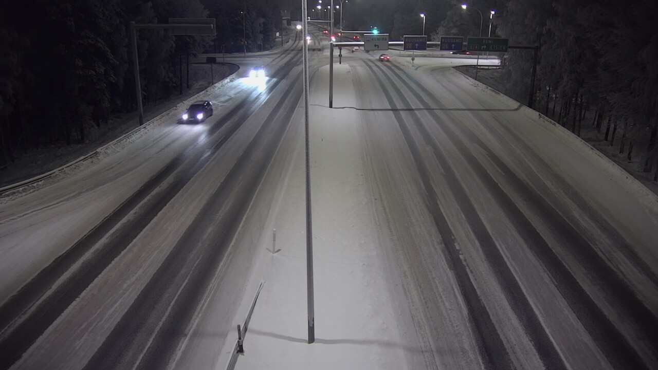 Weather Camera Image Väg 4 Uleåborg, Laanila, Oulu, Pohjois-Pohjanmaa