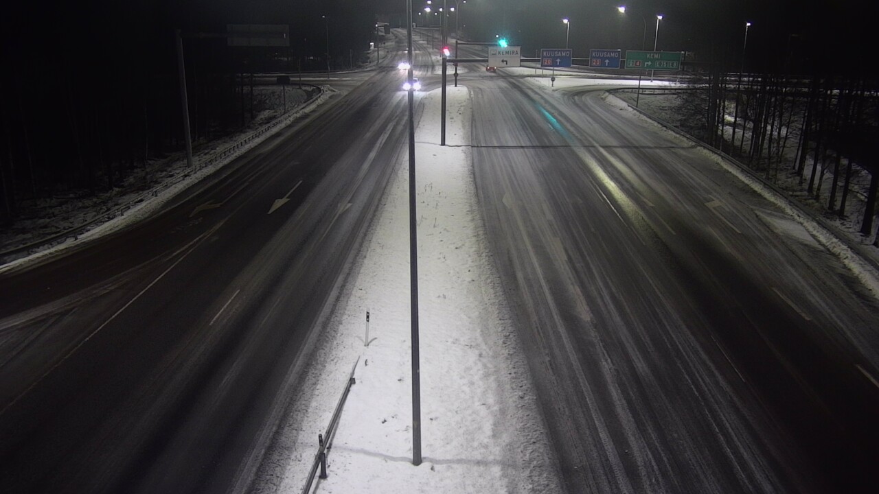 Weather Camera Image Väg 4 Uleåborg, Laanila, Oulu, Pohjois-Pohjanmaa