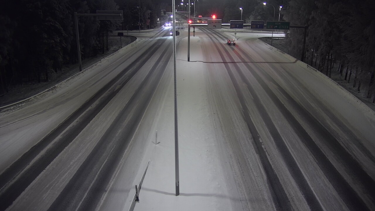 Weather Camera Image Väg 4 Uleåborg, Laanila, Oulu, Pohjois-Pohjanmaa