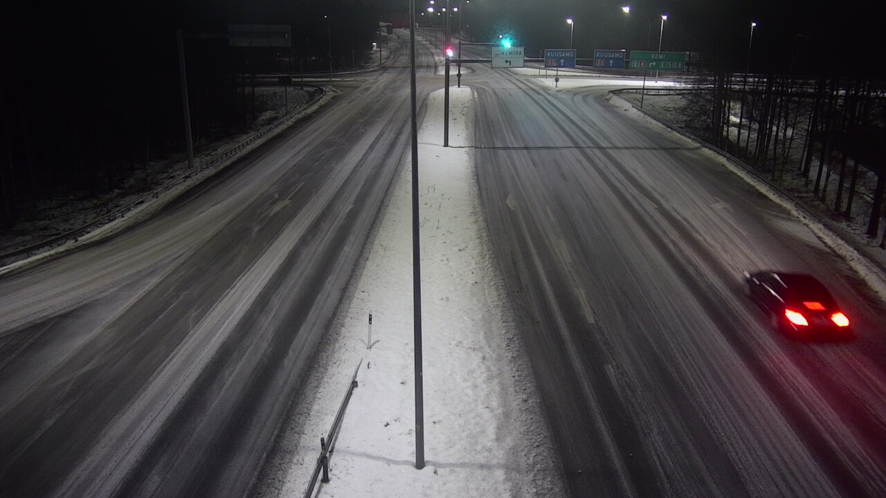 Weather Camera Image Väg 4 Uleåborg, Laanila, Oulu, Pohjois-Pohjanmaa