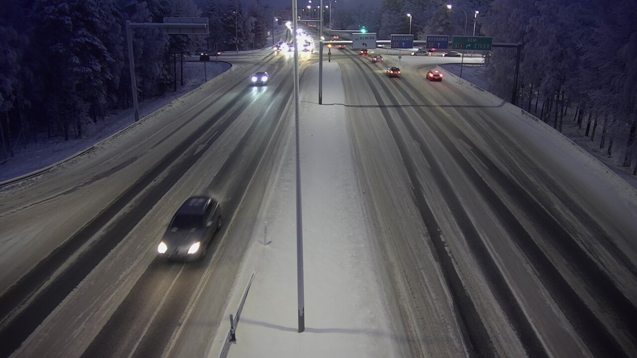 Weather Camera Image Väg 4 Uleåborg, Laanila, Oulu, Pohjois-Pohjanmaa