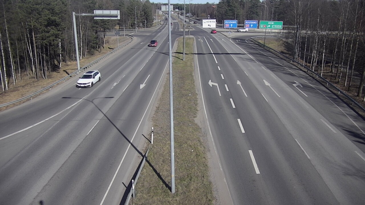 Weather Camera Image Väg 4 Uleåborg, Laanila, Oulu, Pohjois-Pohjanmaa