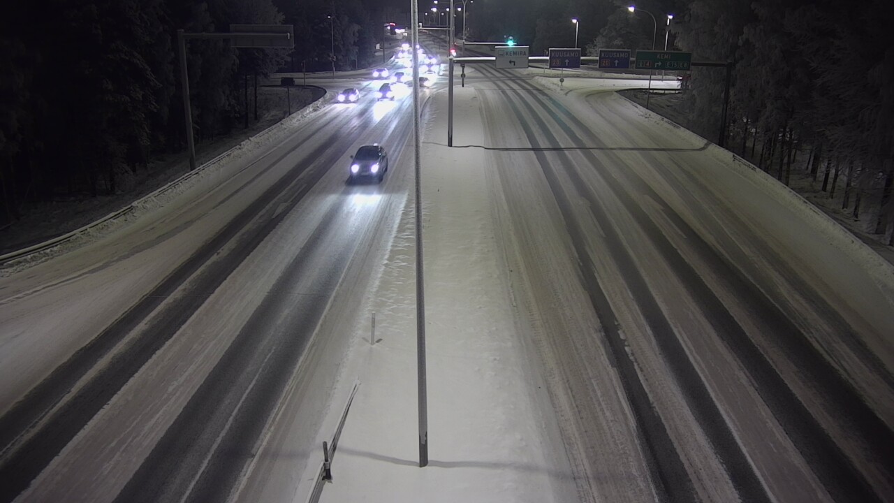 Weather Camera Image Väg 4 Uleåborg, Laanila, Oulu, Pohjois-Pohjanmaa