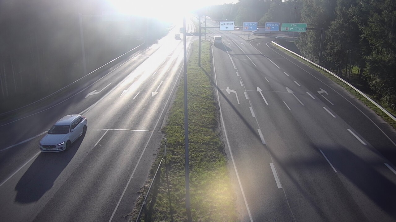 Weather Camera Image Väg 4 Uleåborg, Laanila, Oulu, Pohjois-Pohjanmaa