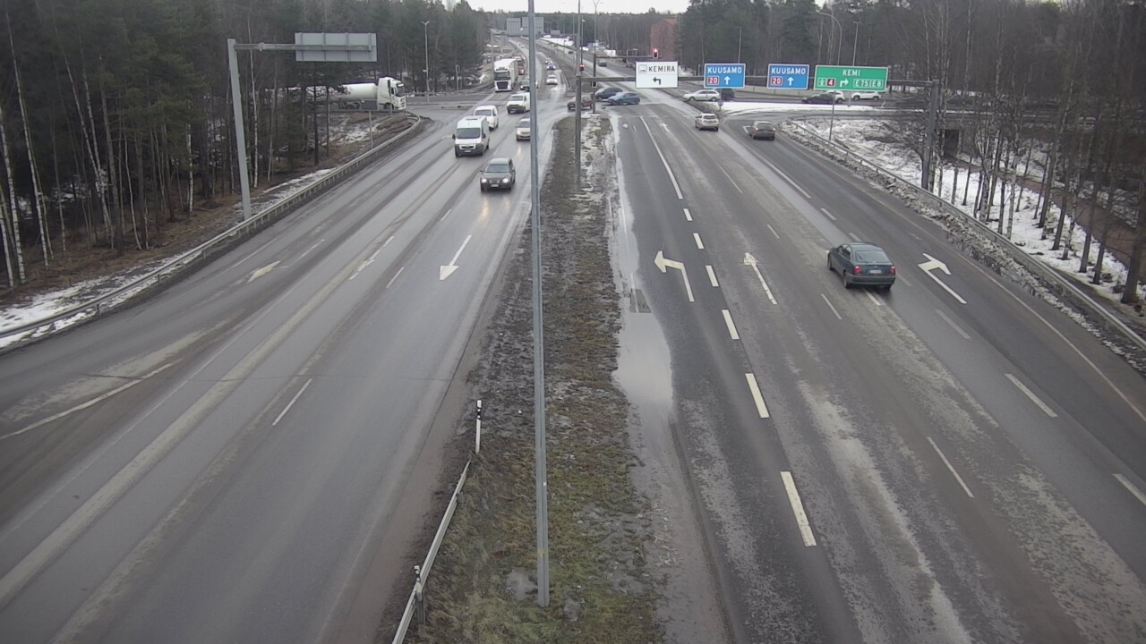 Weather Camera Image Väg 4 Uleåborg, Laanila, Oulu, Pohjois-Pohjanmaa