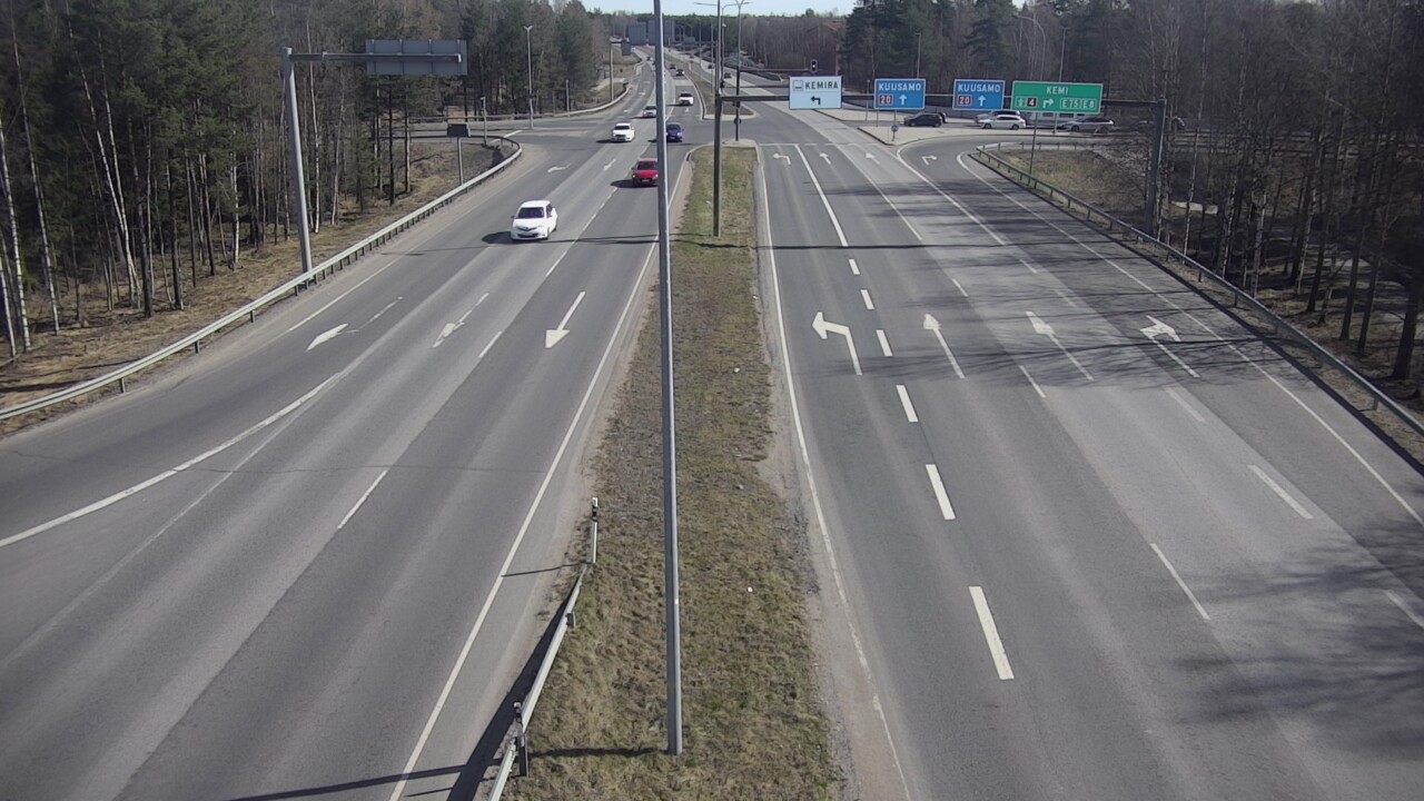 Weather Camera Image Väg 4 Uleåborg, Laanila, Oulu, Pohjois-Pohjanmaa