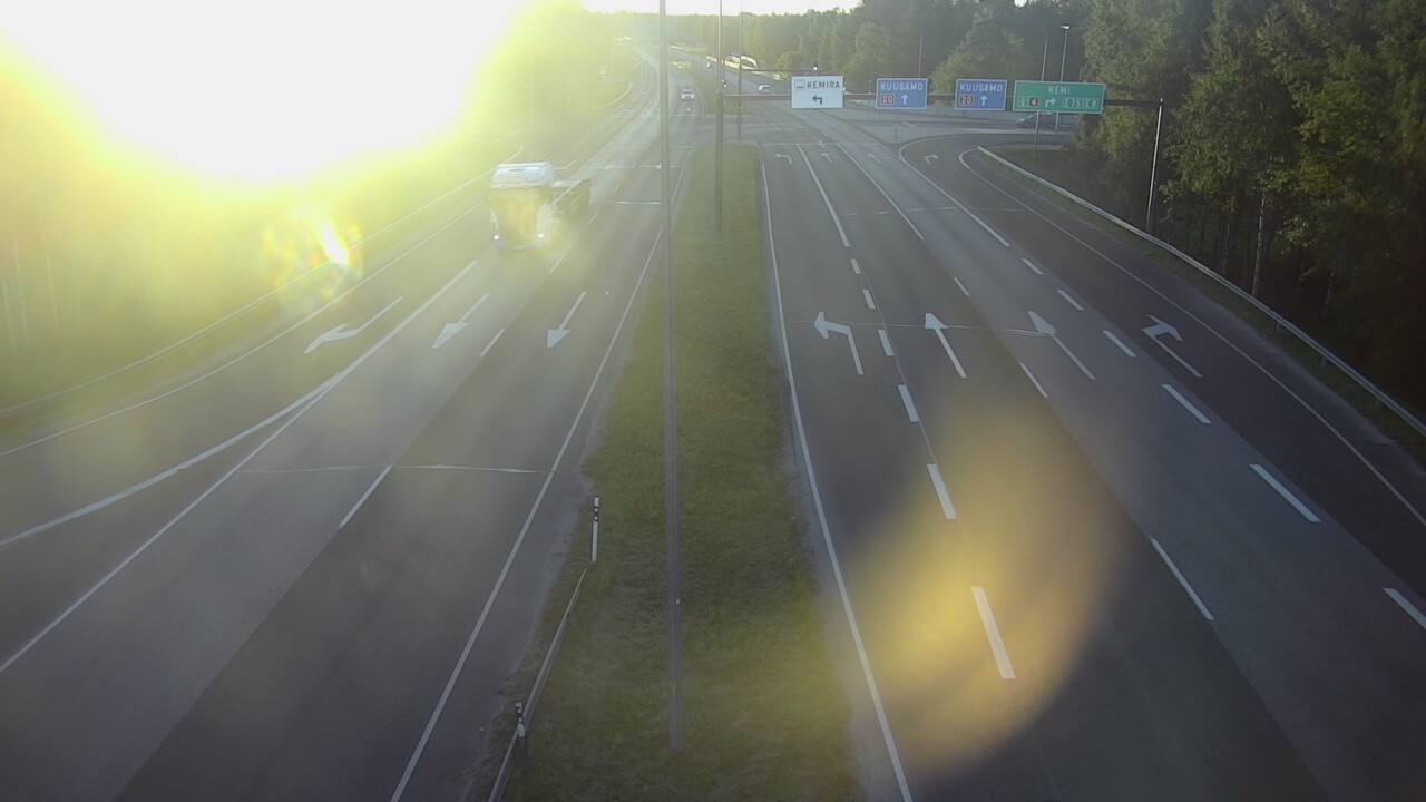Weather Camera Image Väg 4 Uleåborg, Laanila, Oulu, Pohjois-Pohjanmaa
