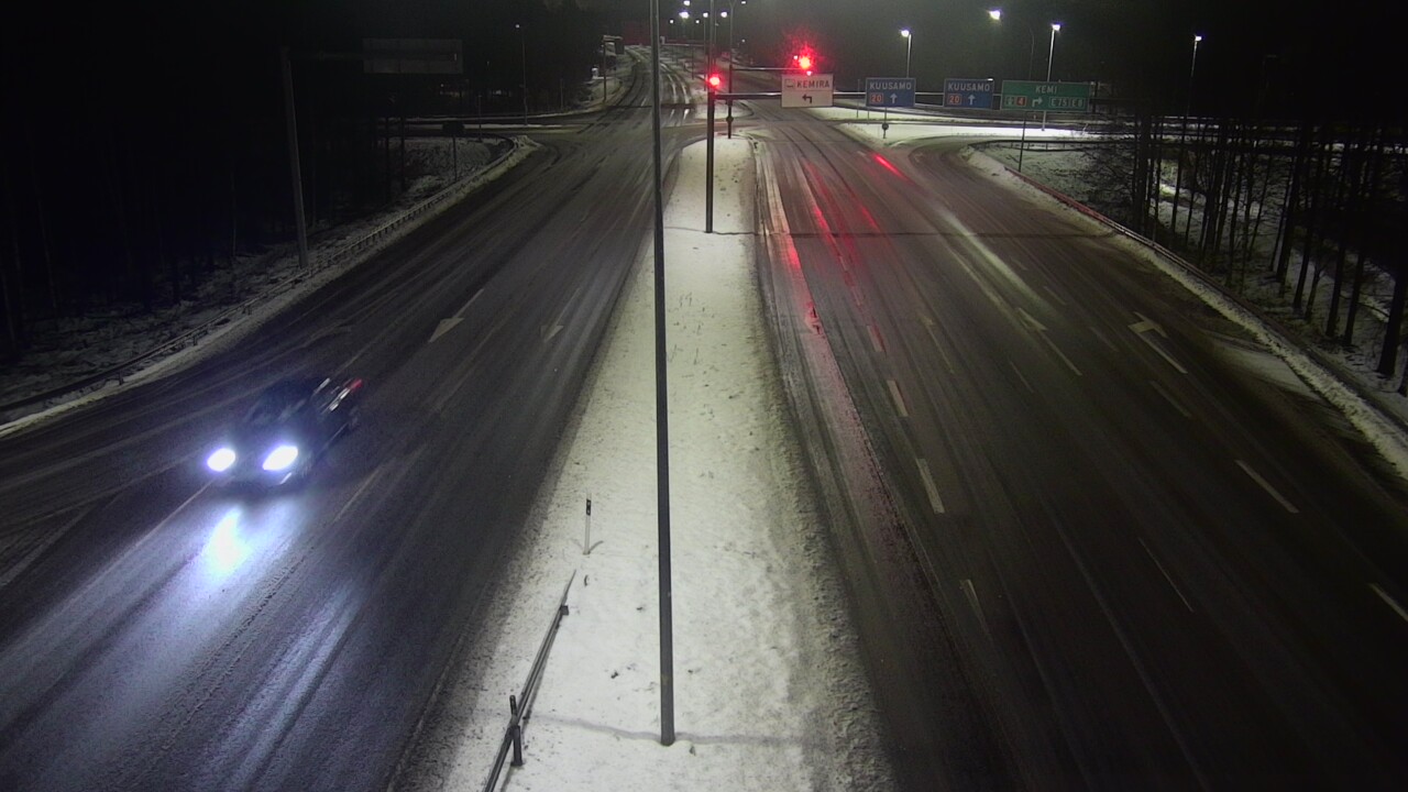 Weather Camera Image Väg 4 Uleåborg, Laanila, Oulu, Pohjois-Pohjanmaa