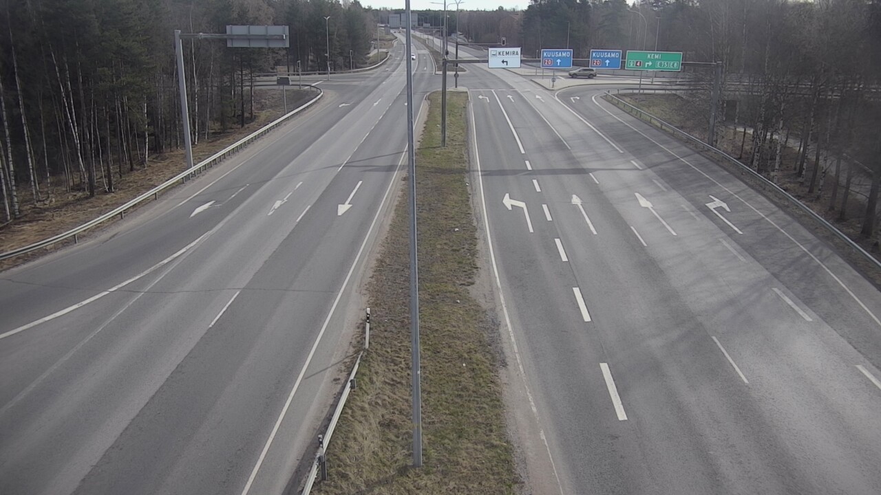 Weather Camera Image Väg 4 Uleåborg, Laanila, Oulu, Pohjois-Pohjanmaa