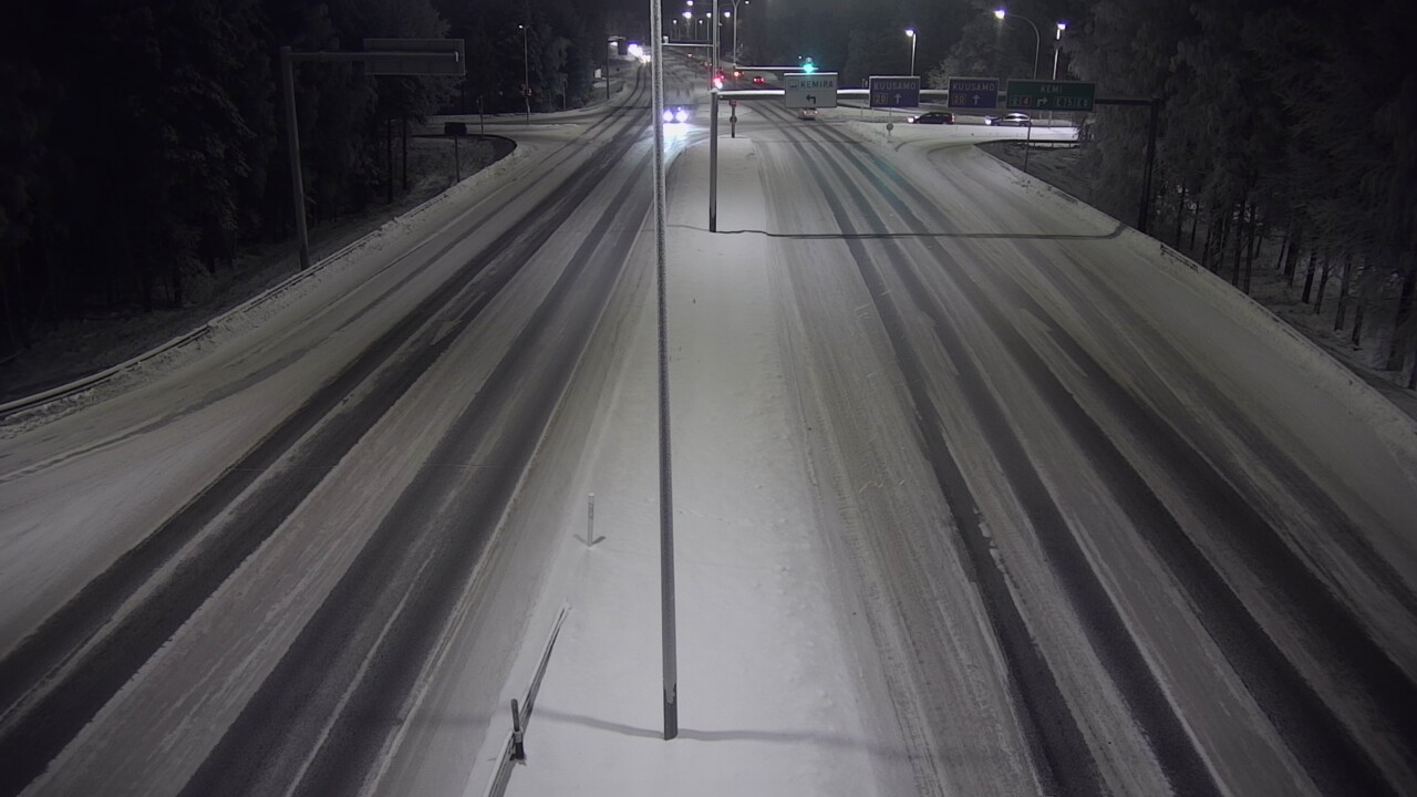 Weather Camera Image Väg 4 Uleåborg, Laanila, Oulu, Pohjois-Pohjanmaa