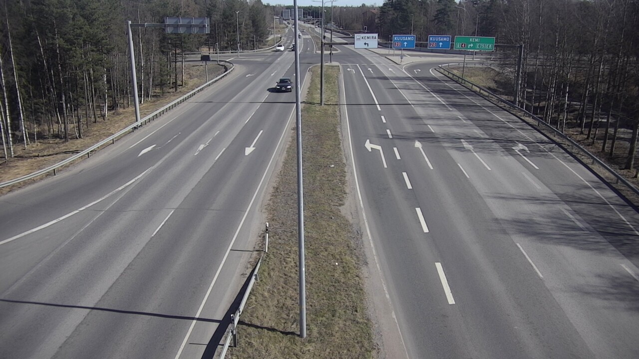 Weather Camera Image Väg 4 Uleåborg, Laanila, Oulu, Pohjois-Pohjanmaa