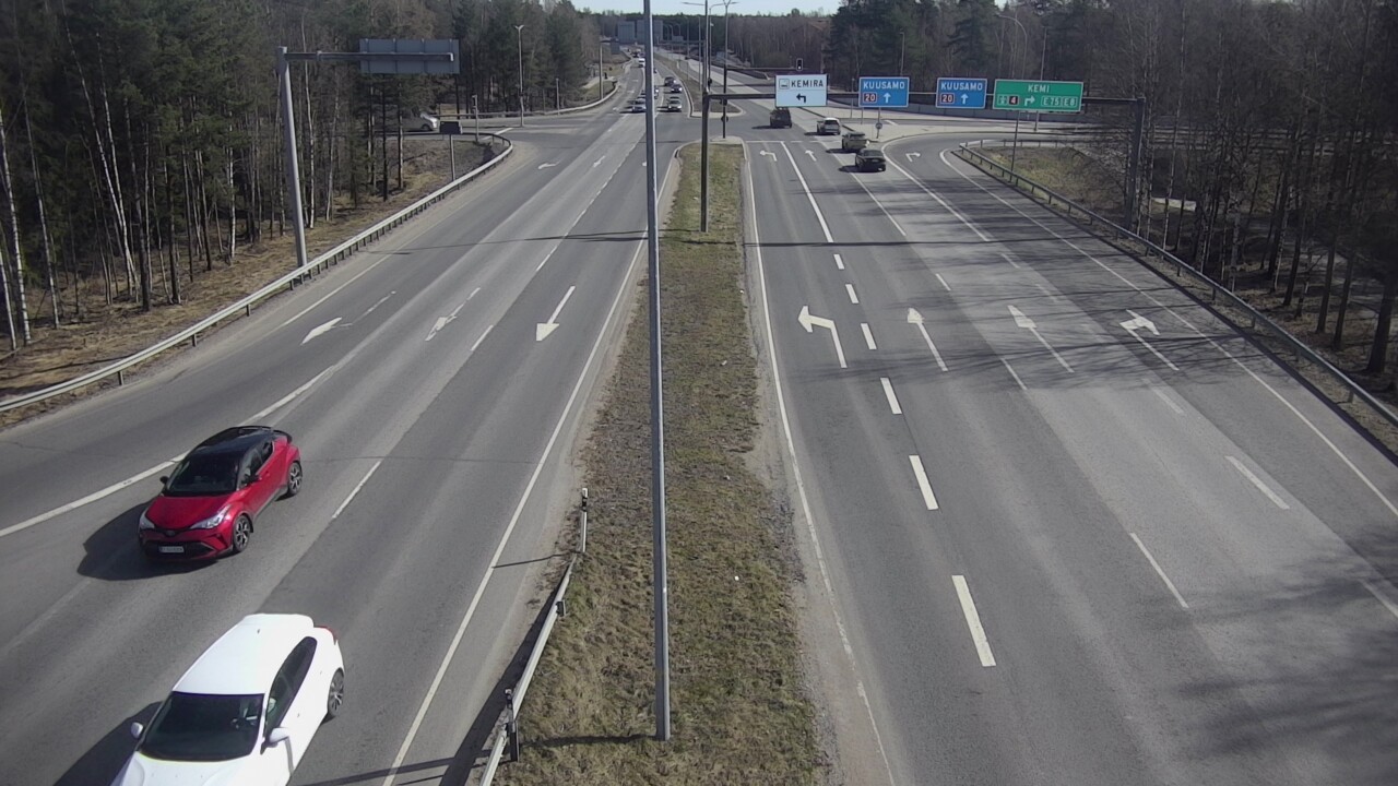 Weather Camera Image Väg 4 Uleåborg, Laanila, Oulu, Pohjois-Pohjanmaa