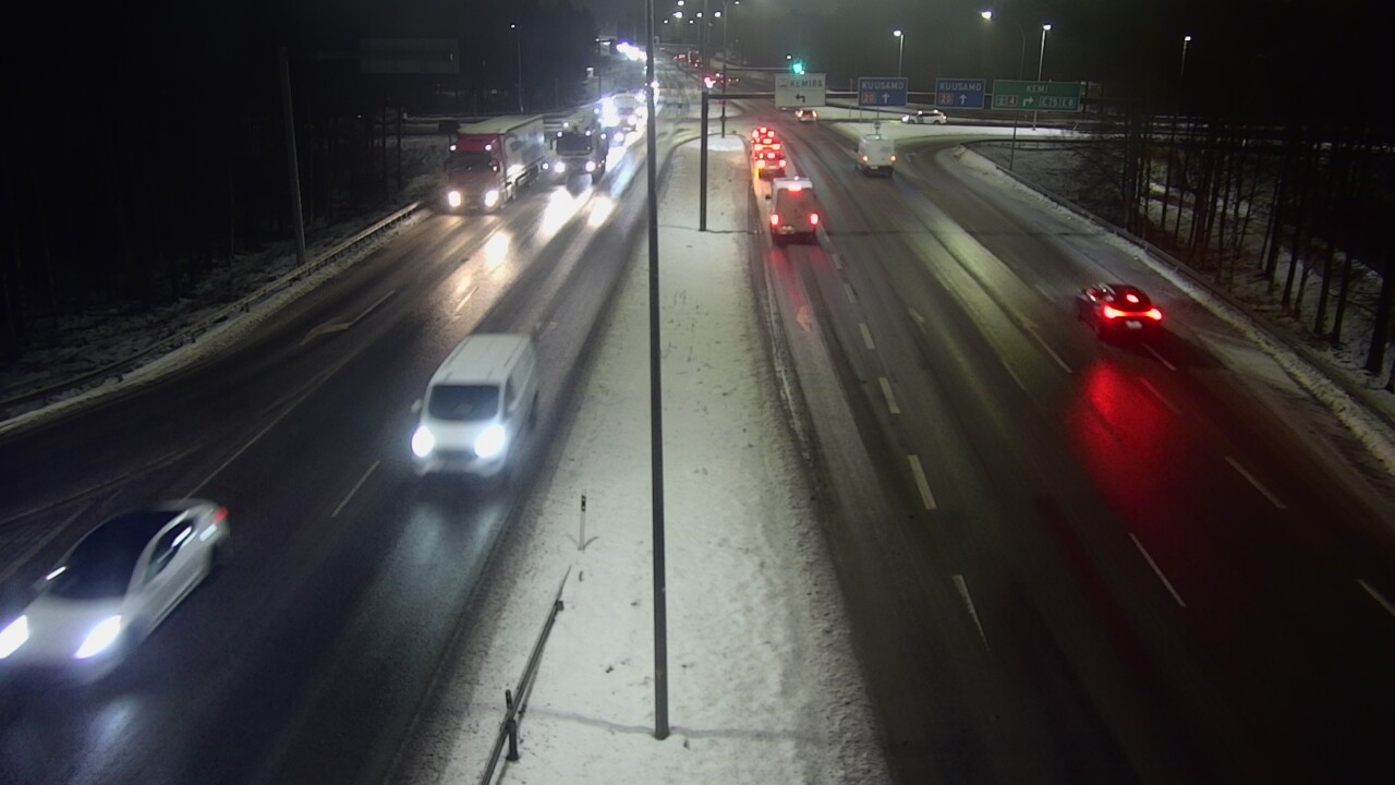 Weather Camera Image Väg 4 Uleåborg, Laanila, Oulu, Pohjois-Pohjanmaa