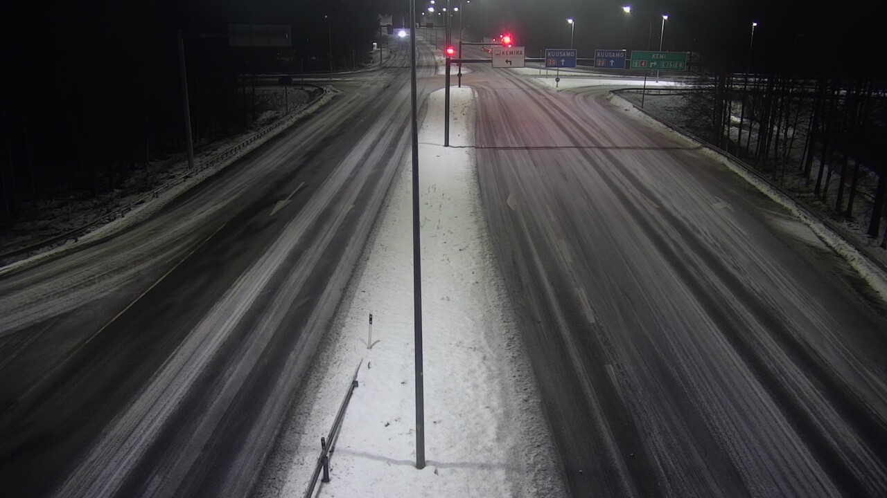 Weather Camera Image Väg 4 Uleåborg, Laanila, Oulu, Pohjois-Pohjanmaa