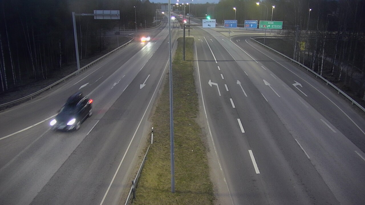 Weather Camera Image Väg 4 Uleåborg, Laanila, Oulu, Pohjois-Pohjanmaa