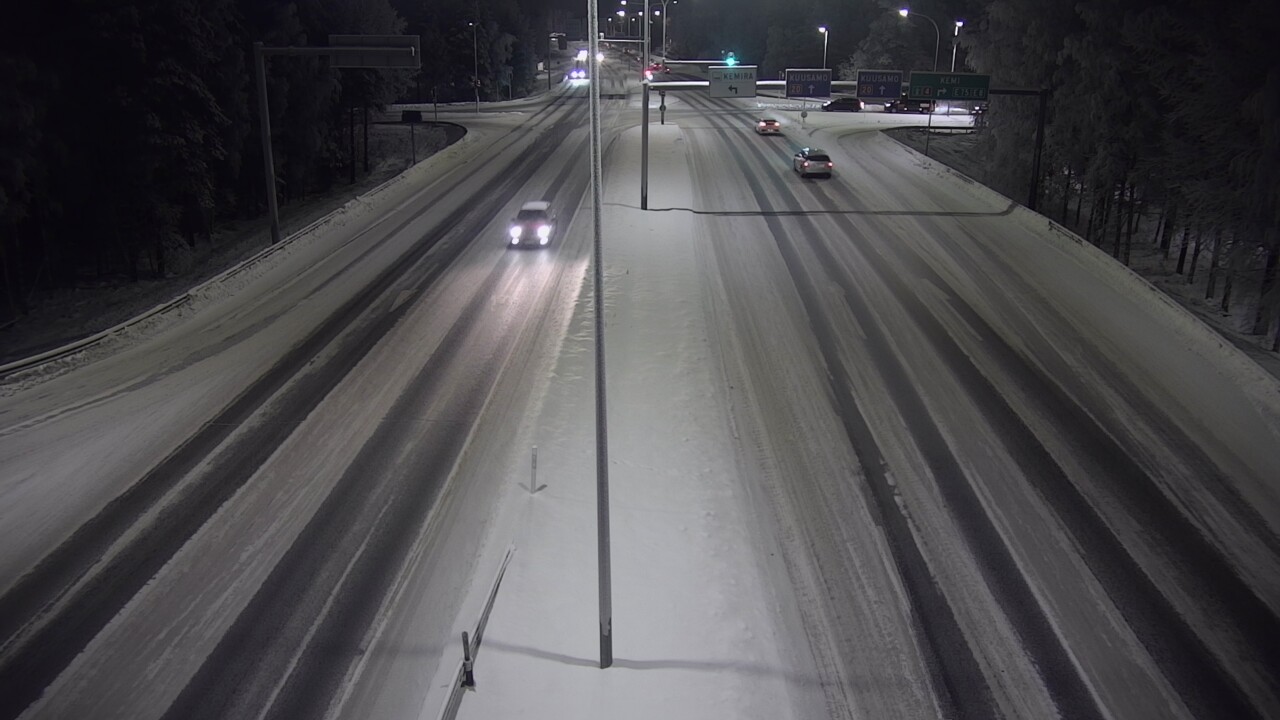 Weather Camera Image Väg 4 Uleåborg, Laanila, Oulu, Pohjois-Pohjanmaa