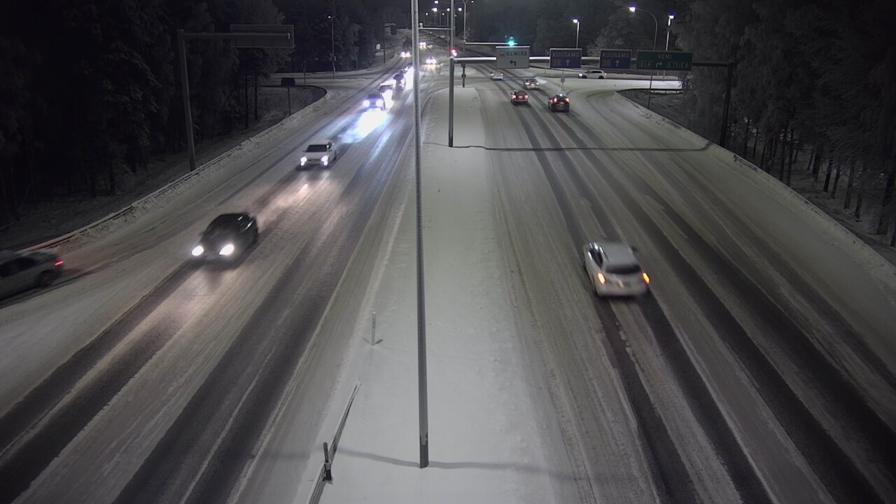 Weather Camera Image Väg 4 Uleåborg, Laanila, Oulu, Pohjois-Pohjanmaa