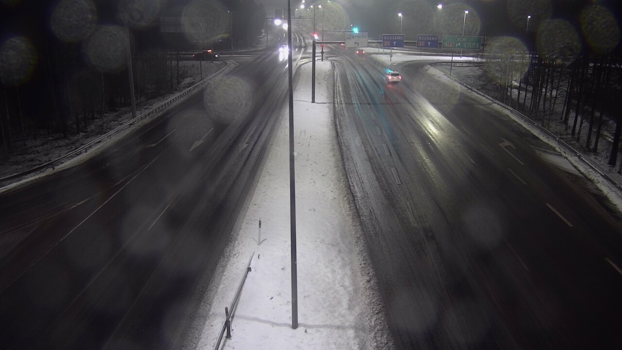 Weather Camera Image Väg 4 Uleåborg, Laanila, Oulu, Pohjois-Pohjanmaa