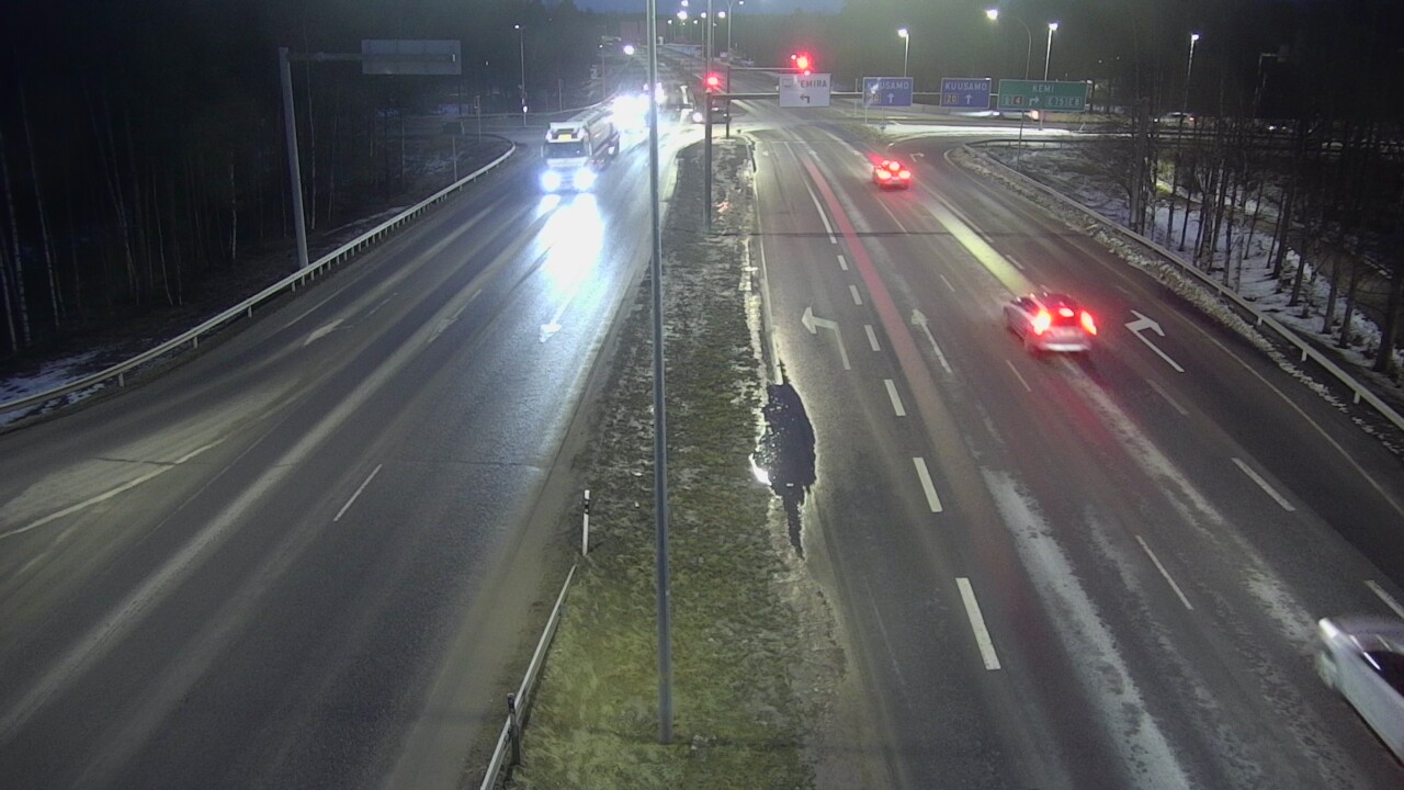 Weather Camera Image Väg 4 Uleåborg, Laanila, Oulu, Pohjois-Pohjanmaa