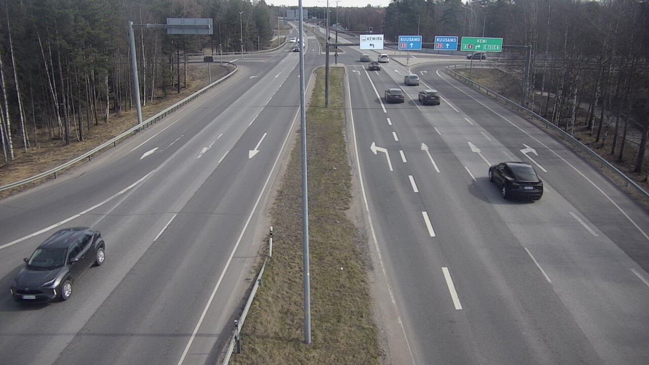 Weather Camera Image Väg 4 Uleåborg, Laanila, Oulu, Pohjois-Pohjanmaa