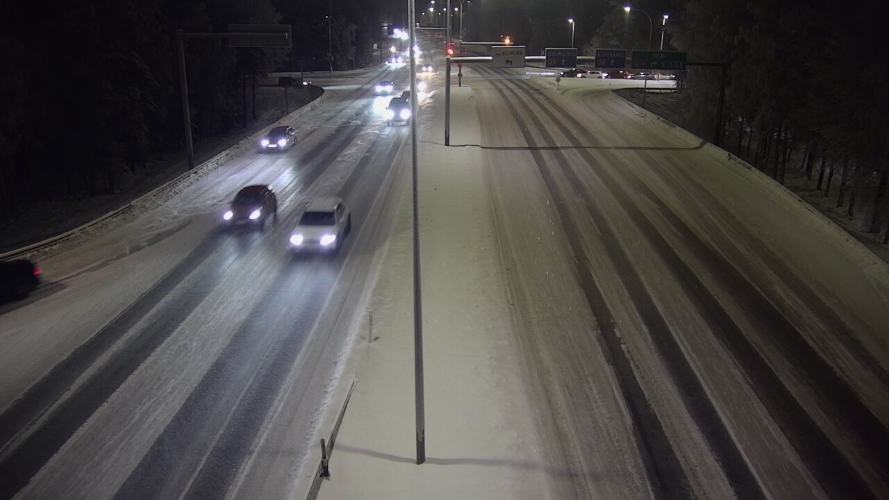 Weather Camera Image Väg 4 Uleåborg, Laanila, Oulu, Pohjois-Pohjanmaa