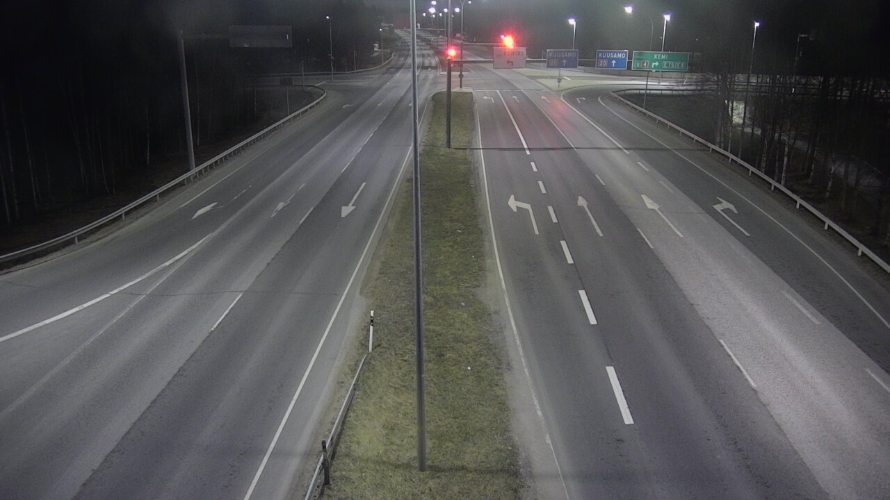 Weather Camera Image Väg 4 Uleåborg, Laanila, Oulu, Pohjois-Pohjanmaa