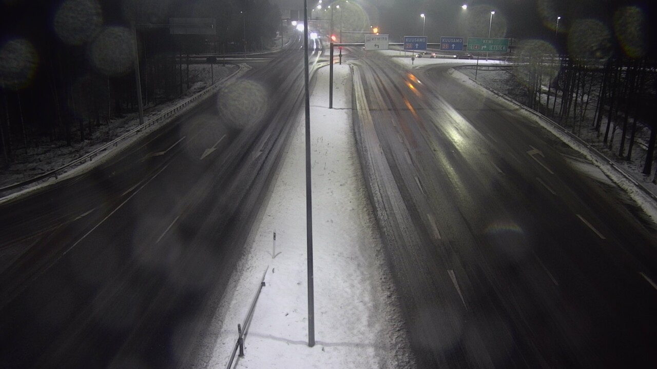 Weather Camera Image Väg 4 Uleåborg, Laanila, Oulu, Pohjois-Pohjanmaa