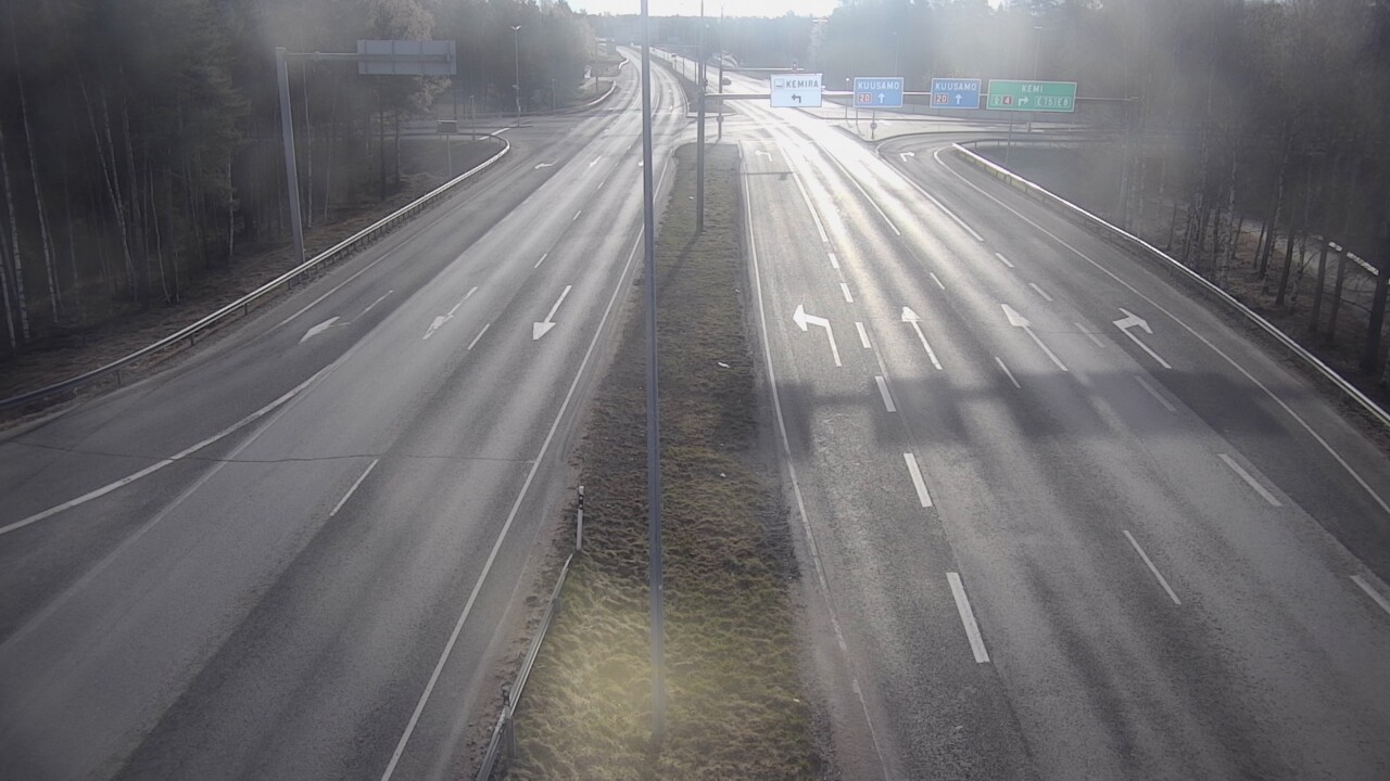 Weather Camera Image Väg 4 Uleåborg, Laanila, Oulu, Pohjois-Pohjanmaa