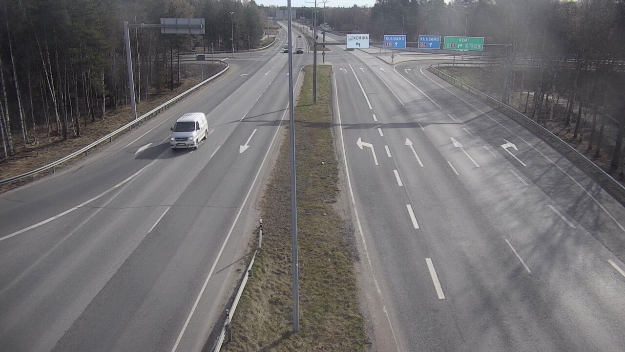 Weather Camera Image Väg 4 Uleåborg, Laanila, Oulu, Pohjois-Pohjanmaa