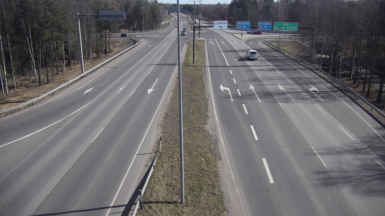 Weather Camera Image Väg 4 Uleåborg, Laanila, Oulu, Pohjois-Pohjanmaa