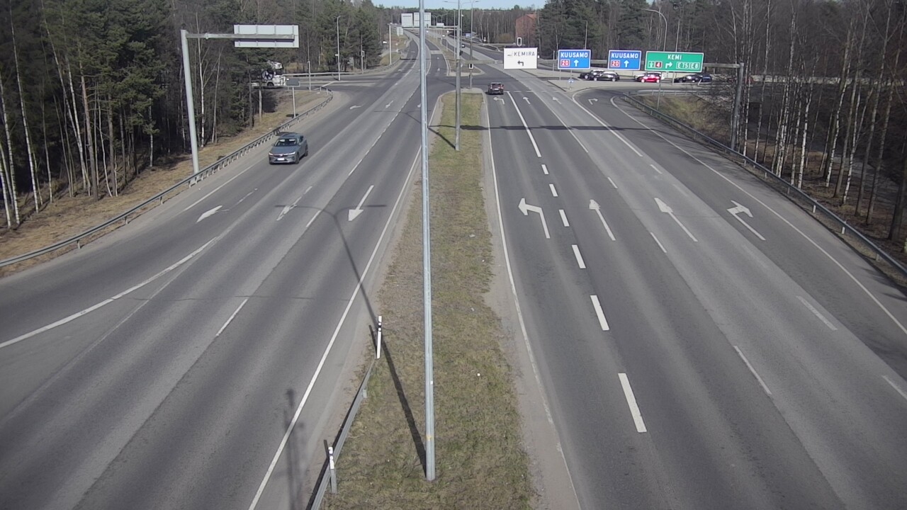 Weather Camera Image Väg 4 Uleåborg, Laanila, Oulu, Pohjois-Pohjanmaa