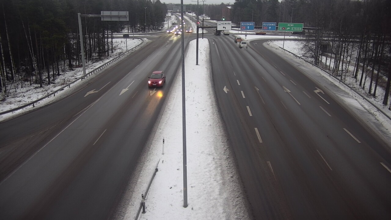 Weather Camera Image Väg 4 Uleåborg, Laanila, Oulu, Pohjois-Pohjanmaa