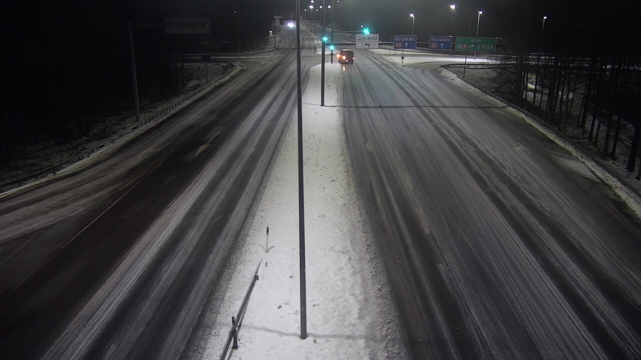 Weather Camera Image Väg 4 Uleåborg, Laanila, Oulu, Pohjois-Pohjanmaa