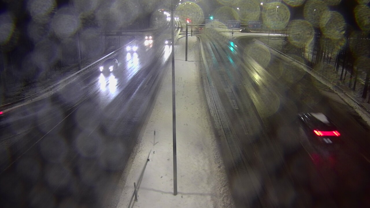 Weather Camera Image Väg 4 Uleåborg, Laanila, Oulu, Pohjois-Pohjanmaa