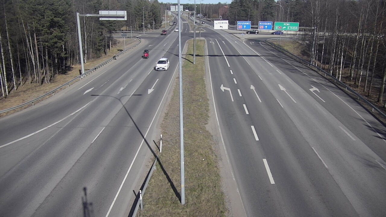 Weather Camera Image Väg 4 Uleåborg, Laanila, Oulu, Pohjois-Pohjanmaa