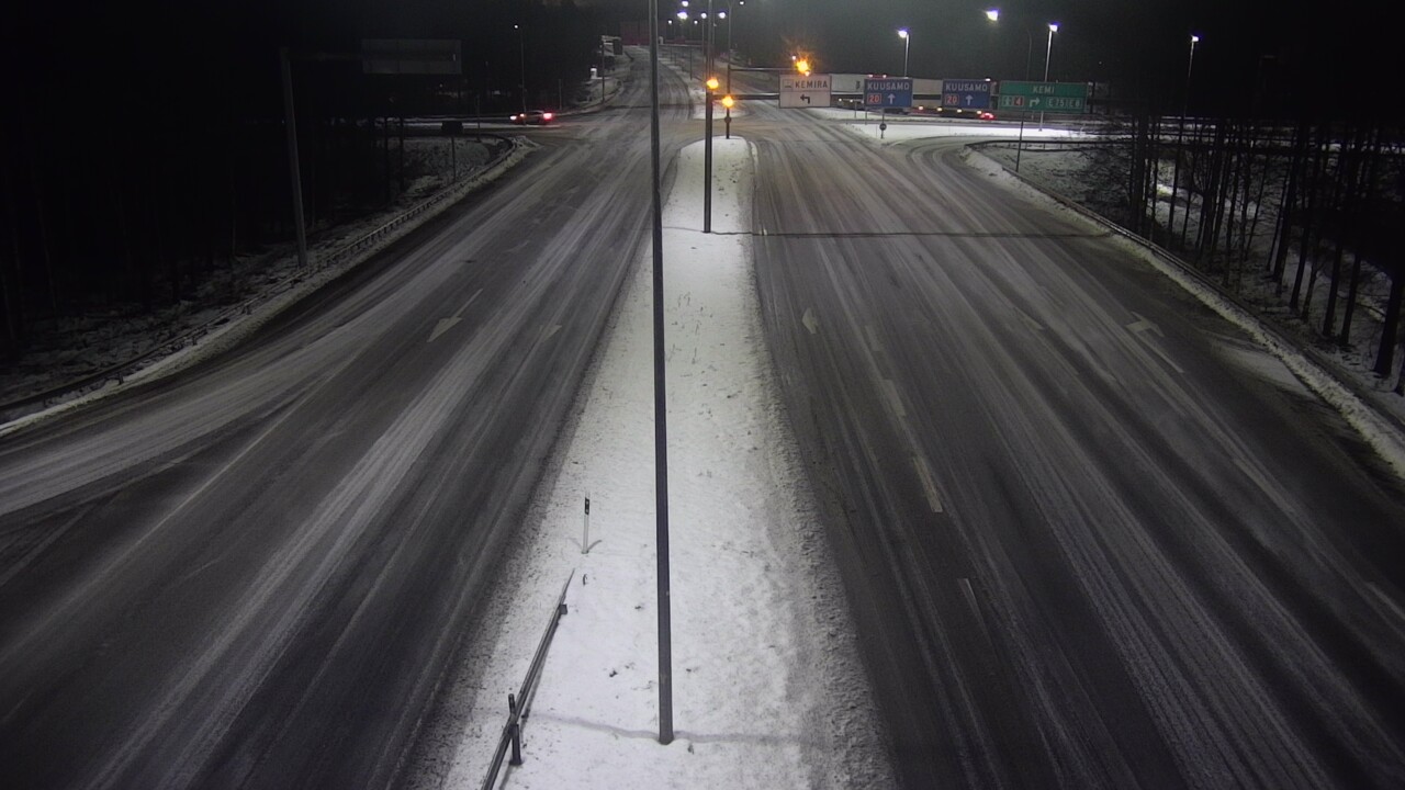 Weather Camera Image Väg 4 Uleåborg, Laanila, Oulu, Pohjois-Pohjanmaa