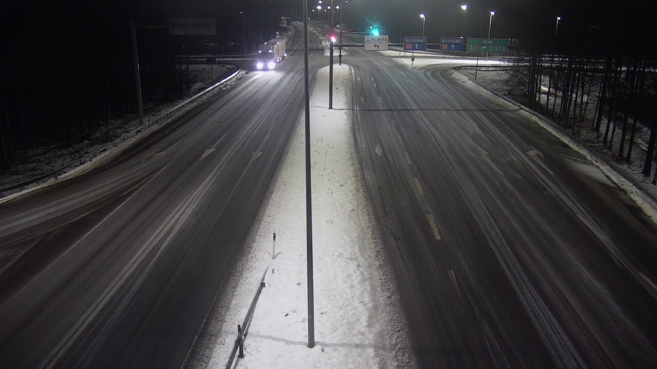 Weather Camera Image Väg 4 Uleåborg, Laanila, Oulu, Pohjois-Pohjanmaa