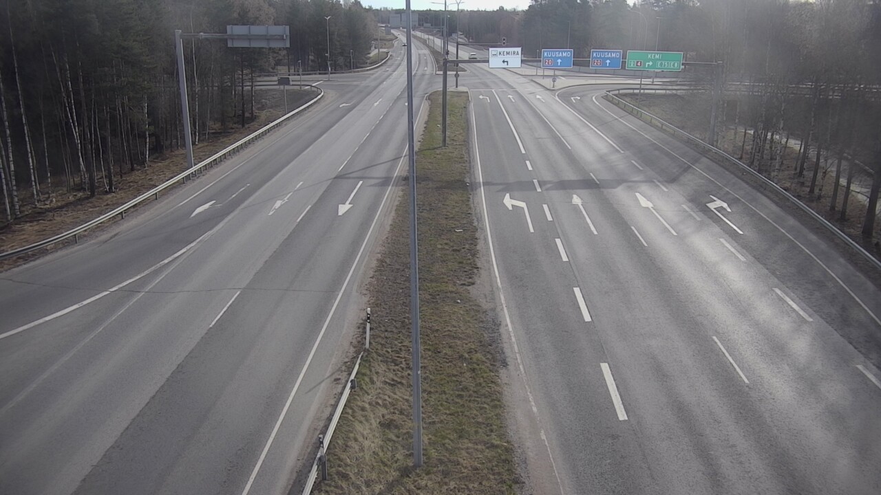 Weather Camera Image Väg 4 Uleåborg, Laanila, Oulu, Pohjois-Pohjanmaa