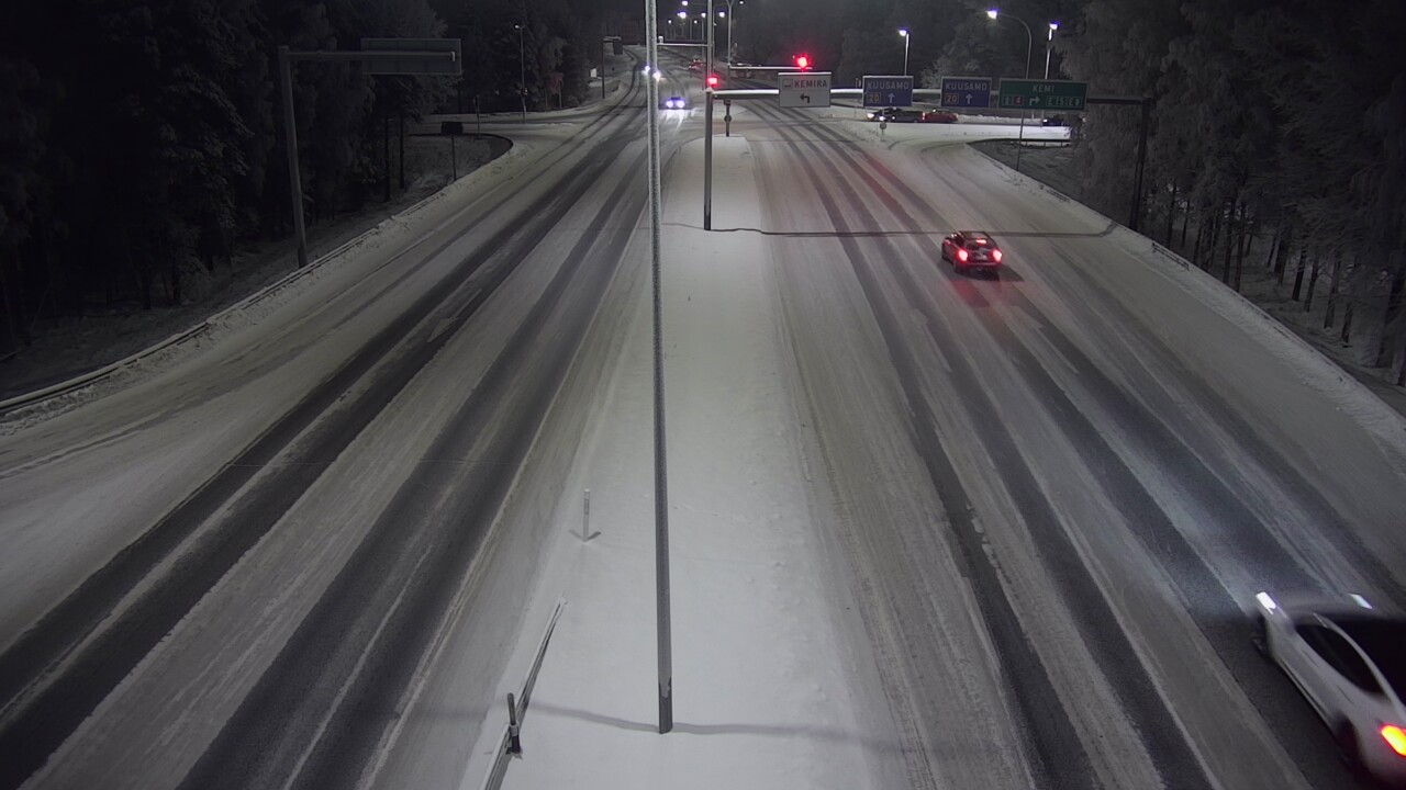 Weather Camera Image Väg 4 Uleåborg, Laanila, Oulu, Pohjois-Pohjanmaa