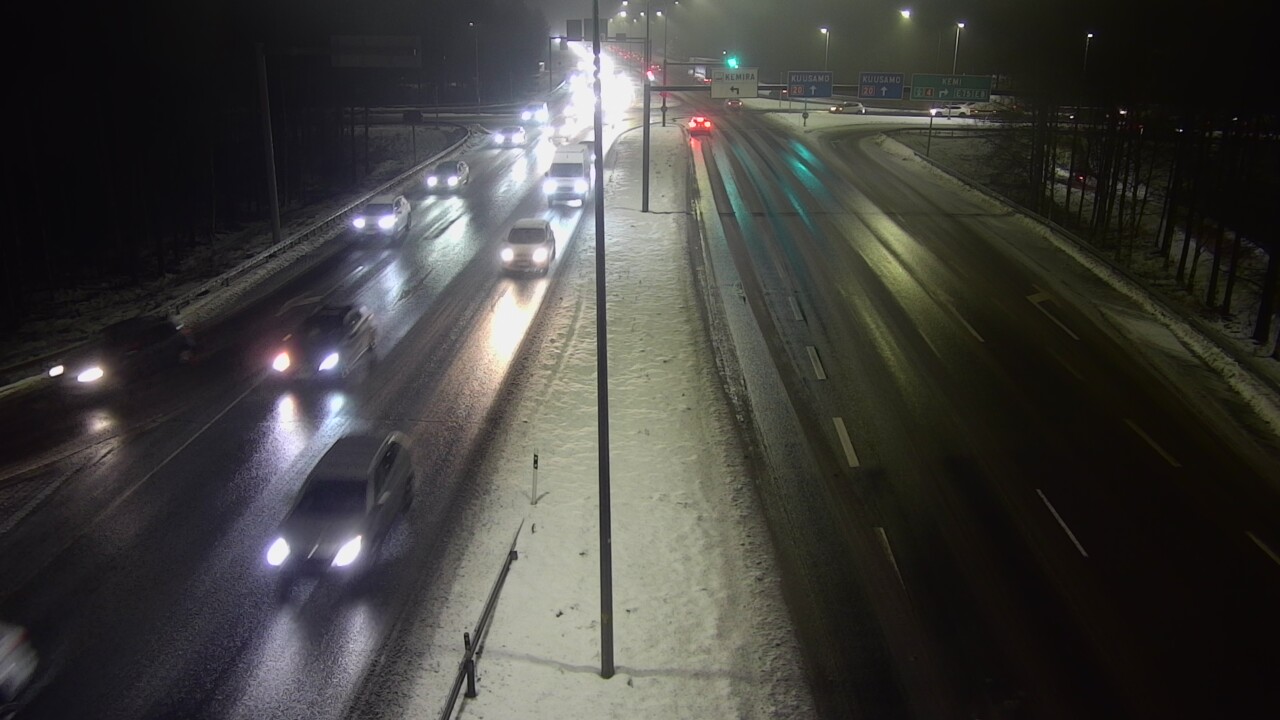 Weather Camera Image Väg 4 Uleåborg, Laanila, Oulu, Pohjois-Pohjanmaa