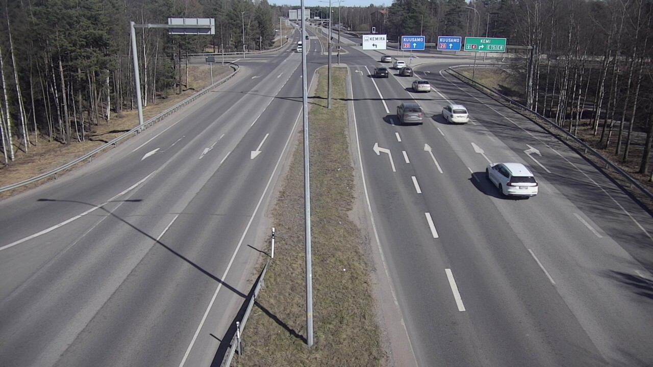 Weather Camera Image Väg 4 Uleåborg, Laanila, Oulu, Pohjois-Pohjanmaa