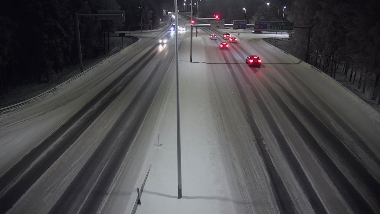 Weather Camera Image Väg 4 Uleåborg, Laanila, Oulu, Pohjois-Pohjanmaa