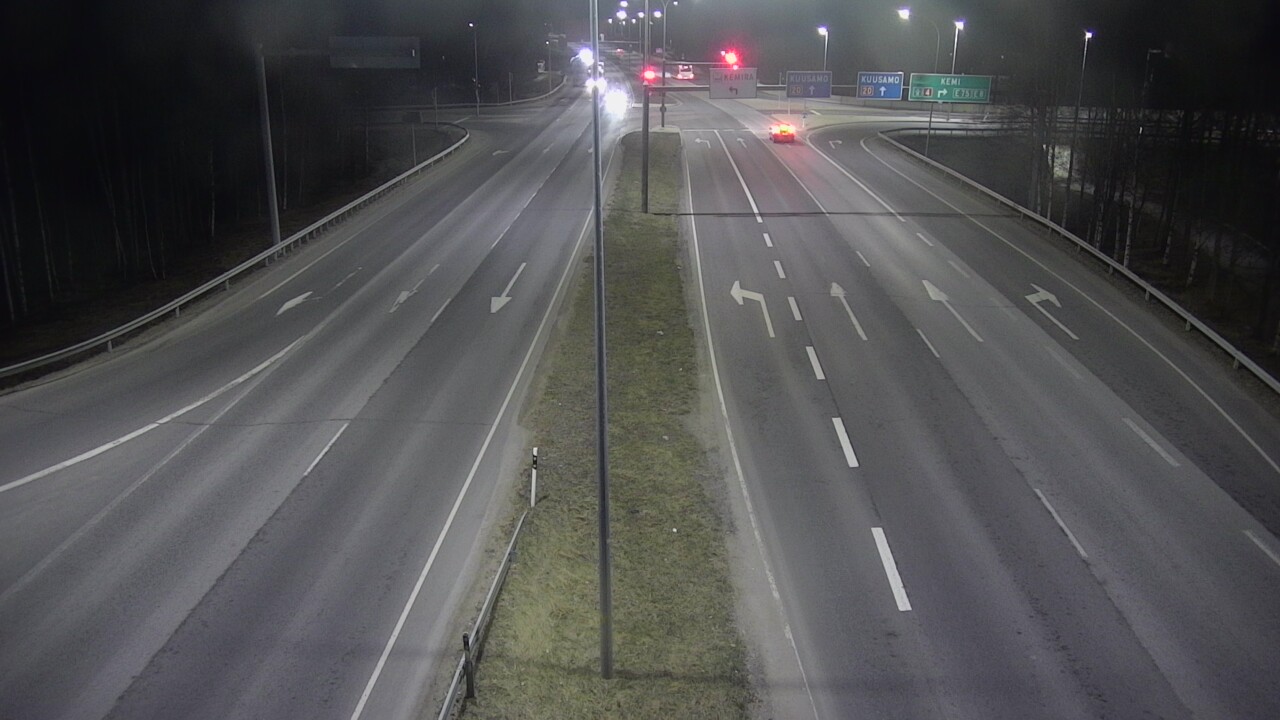 Weather Camera Image Väg 4 Uleåborg, Laanila, Oulu, Pohjois-Pohjanmaa