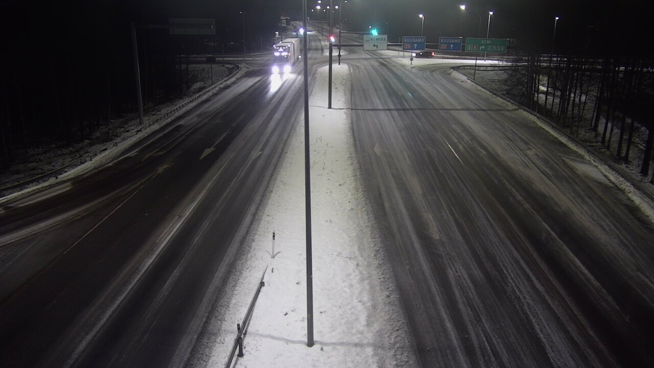 Weather Camera Image Väg 4 Uleåborg, Laanila, Oulu, Pohjois-Pohjanmaa