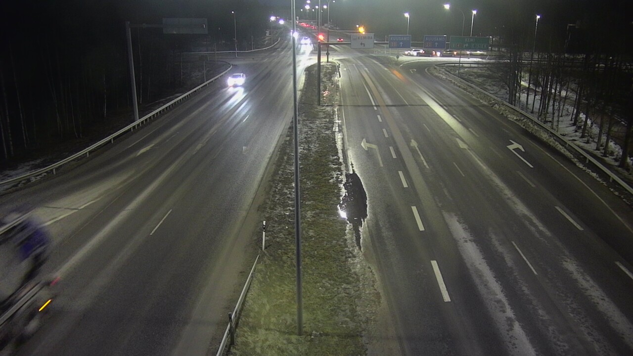 Weather Camera Image Väg 4 Uleåborg, Laanila, Oulu, Pohjois-Pohjanmaa