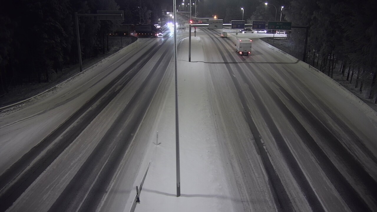 Weather Camera Image Väg 4 Uleåborg, Laanila, Oulu, Pohjois-Pohjanmaa