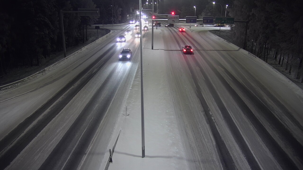 Weather Camera Image Väg 4 Uleåborg, Laanila, Oulu, Pohjois-Pohjanmaa