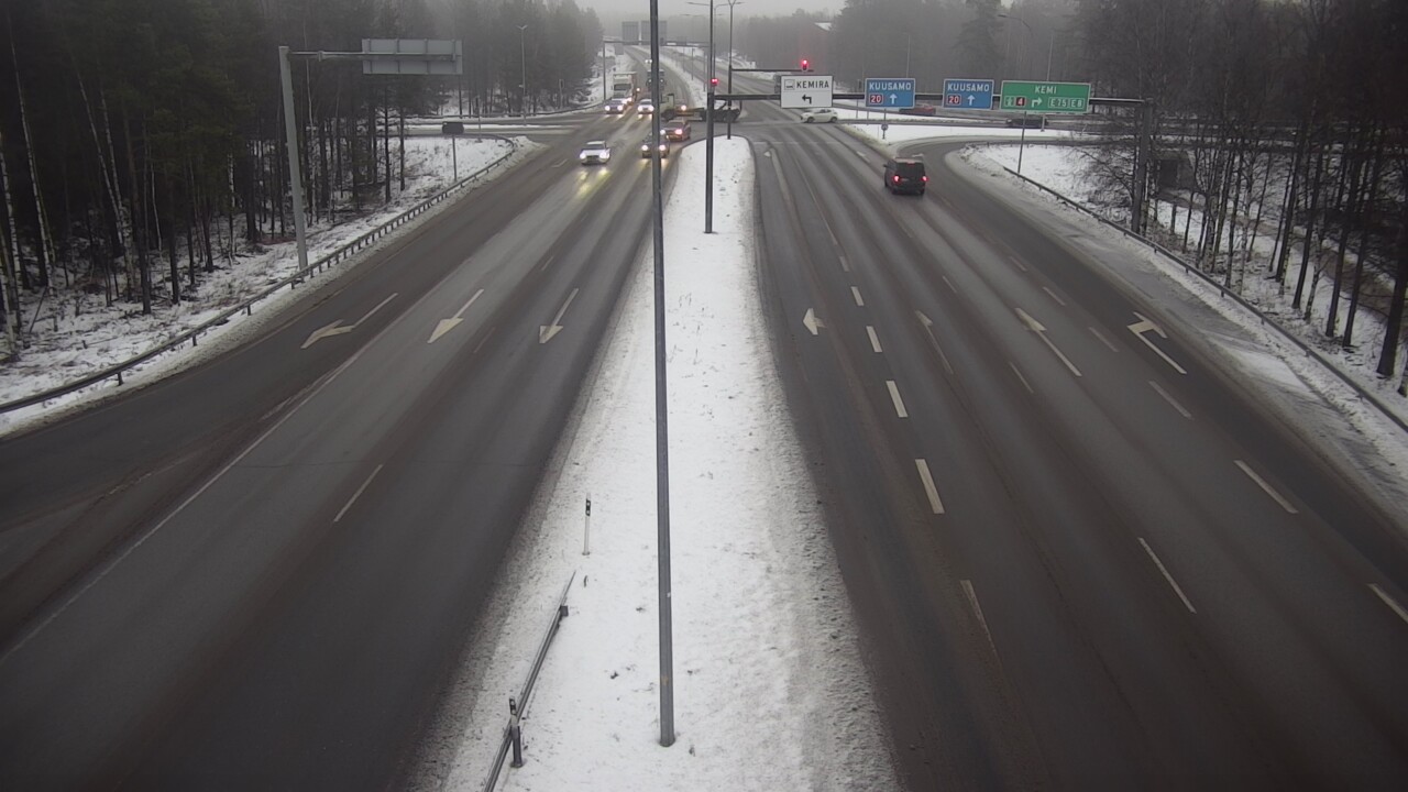 Weather Camera Image Väg 4 Uleåborg, Laanila, Oulu, Pohjois-Pohjanmaa