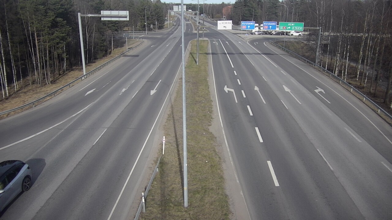 Weather Camera Image Väg 4 Uleåborg, Laanila, Oulu, Pohjois-Pohjanmaa
